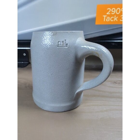 Volkswagen 1/2 0.5 L mug Beer Stein Made In Germany Red Shield Black Wolf Castle - Picture 5 of 10